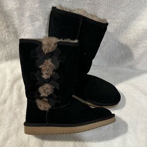 Koolaburra Black Boots with Tan Sole and Fur Trim